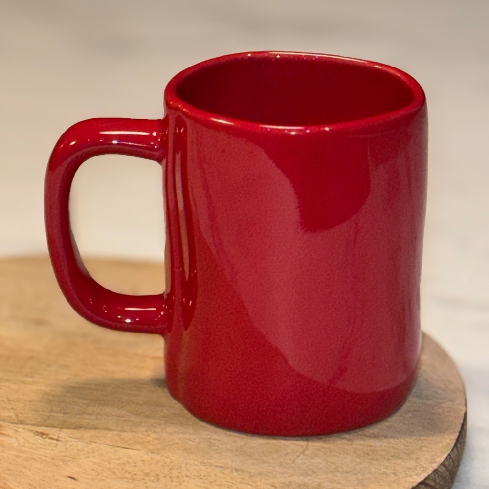 Rae Dunn Christmas Holiday Red MAKING SPIRITS BRIGHT Coffee Tea Mug Like New - Picture 2 of 4